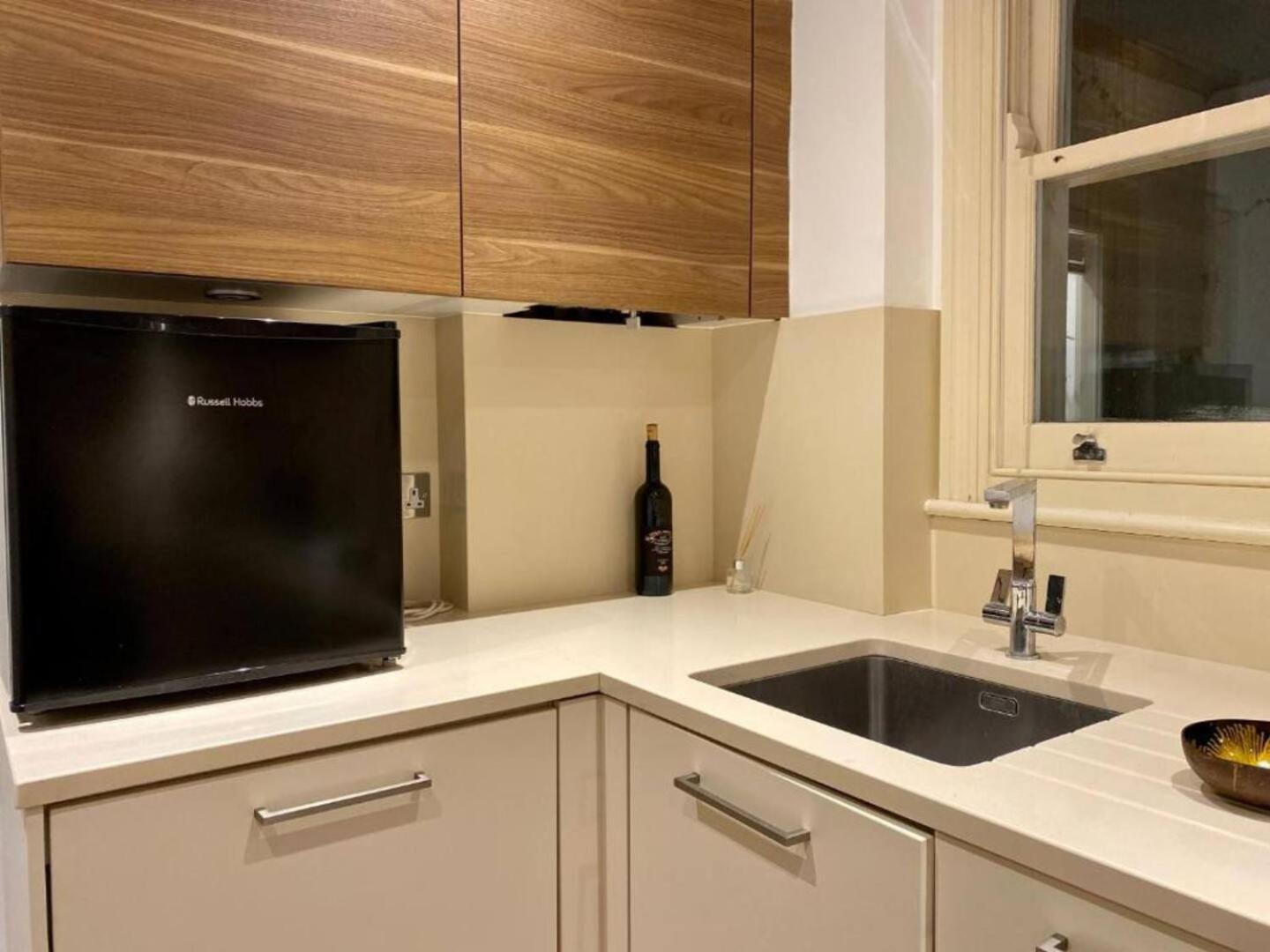 Niru Experience Hidden Gem In Chelsea 2Bd 2Ba Apartment London Bagian luar foto