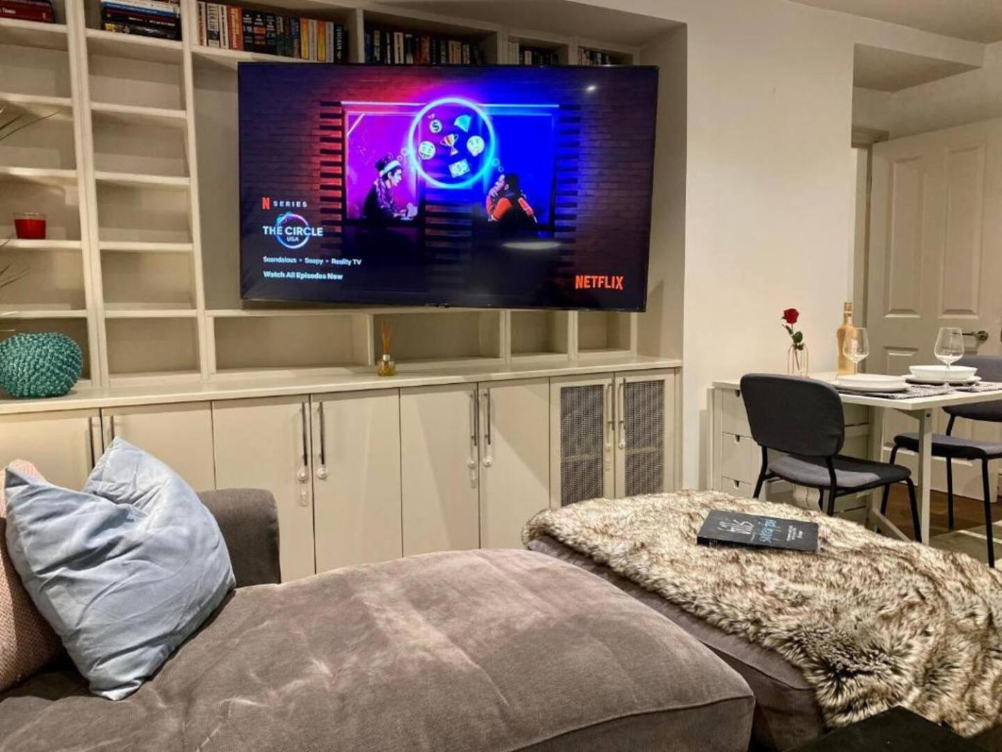 Niru Experience Hidden Gem In Chelsea 2Bd 2Ba Apartment London Bagian luar foto