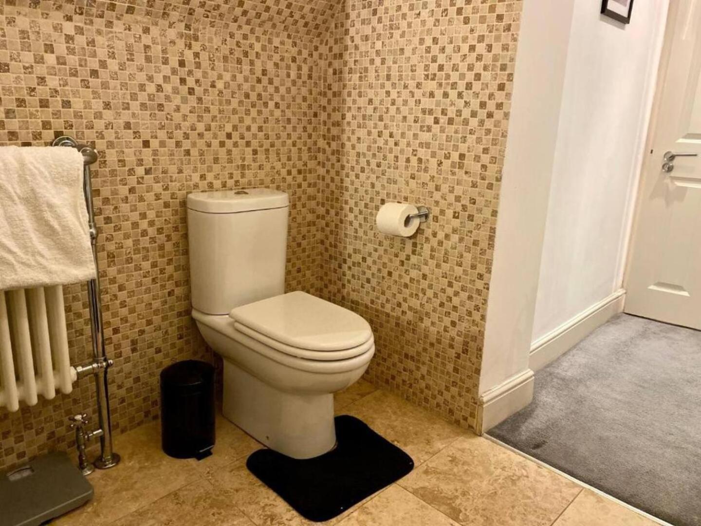 Niru Experience Hidden Gem In Chelsea 2Bd 2Ba Apartment London Bagian luar foto